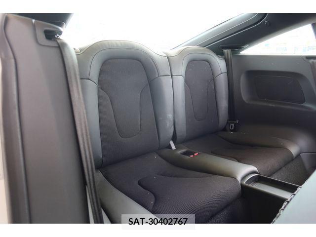 Audi TT 2011-07 395806-21