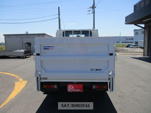 Mitsubishi CANTER 2017-03 264756-4