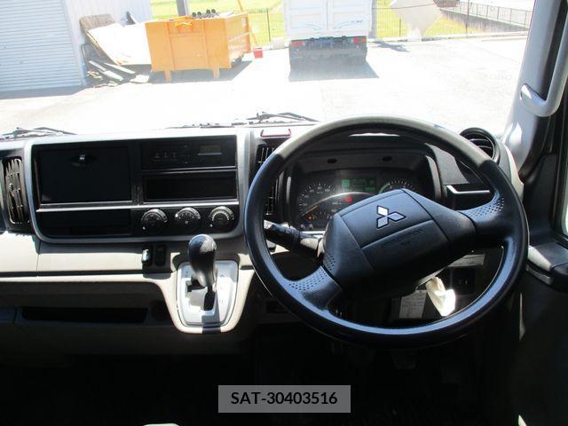 Mitsubishi CANTER 2017-03 264756-12