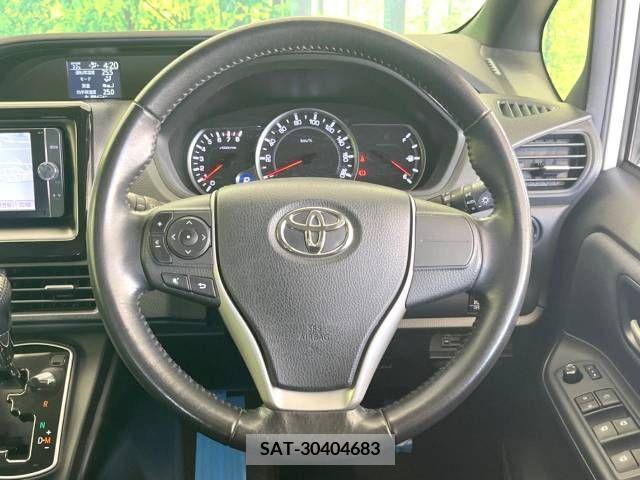 Toyota NOAH 2014-02 279478-12