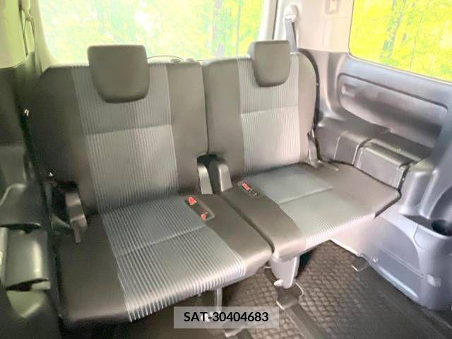 Toyota NOAH 2014-02 279478-10