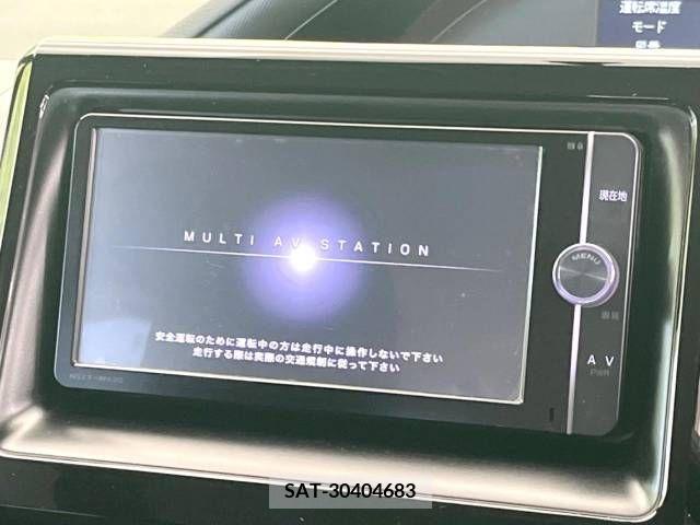 Toyota NOAH 2014-02 279478-2