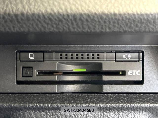 Toyota NOAH 2014-02 279478-6