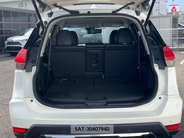 Nissan X-TRAIL 2019-02 378424-10