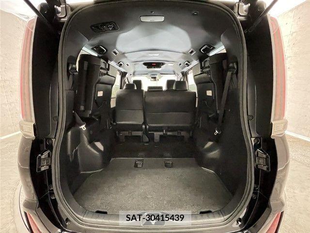 Toyota NOAH 2018-12 345871-8
