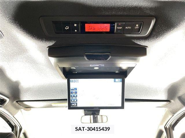 Toyota NOAH 2018-12 345871-18