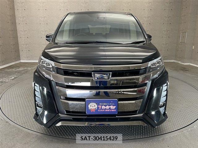 Toyota NOAH 2018-12 345871-20