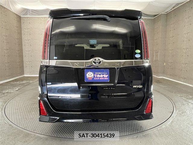 Toyota NOAH 2018-12 345871-23