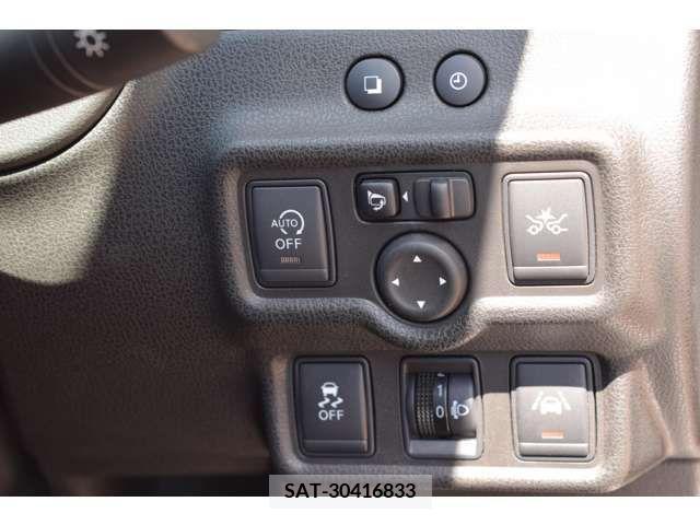 Nissan NOTE 2014-02 279854-9