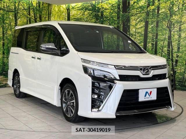 Toyota VOXY 2018-02 345031-16