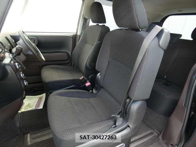 Toyota SPADE 2013-09 313679-6