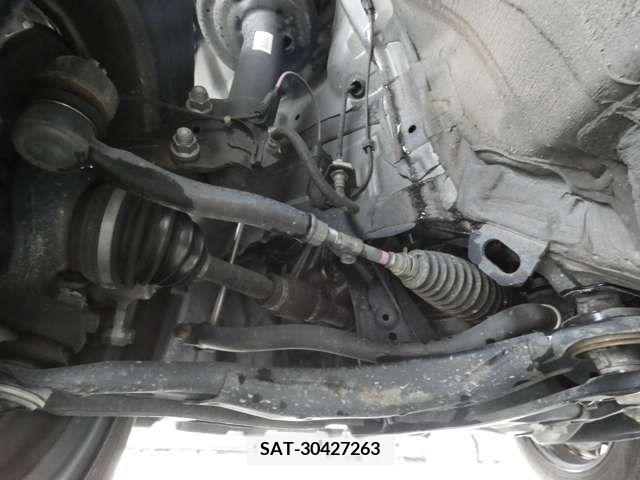 Toyota SPADE 2013-09 313679-18