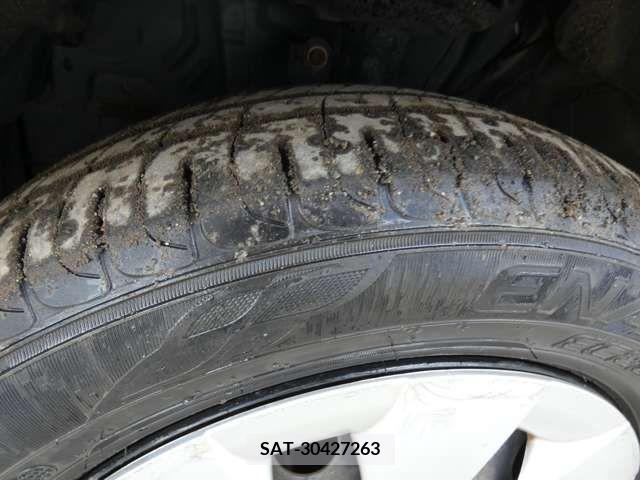 Toyota SPADE 2013-09 313679-17
