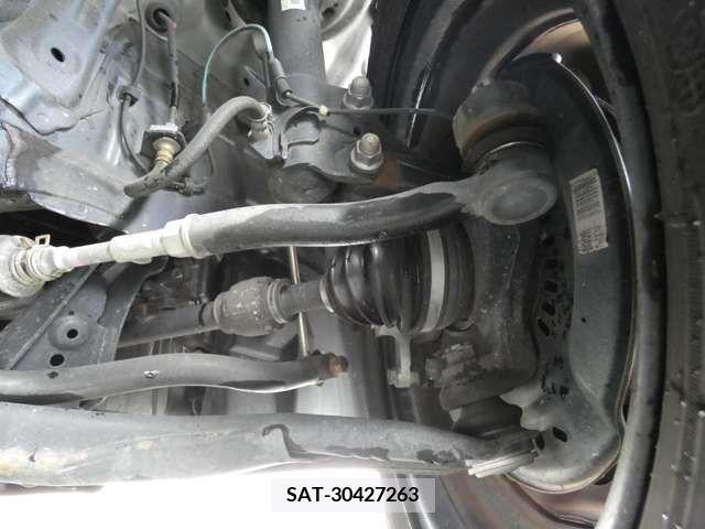 Toyota SPADE 2013-09 313679-16