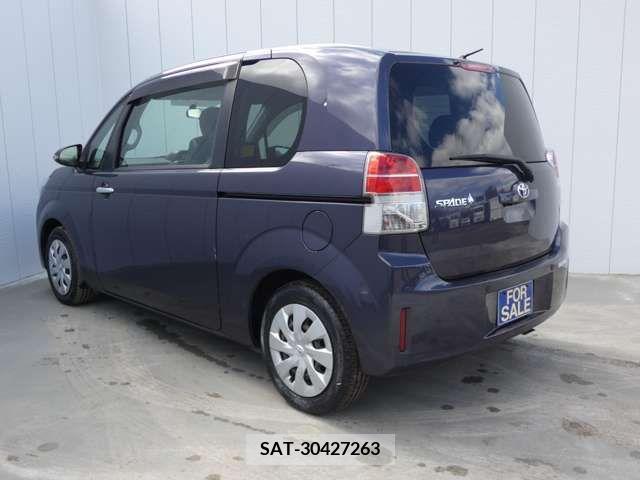 Toyota SPADE 2013-09 313679-3