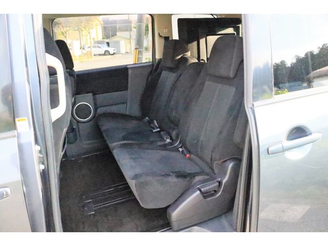 Mitsubishi DELICA D5 2007-11 18152-15