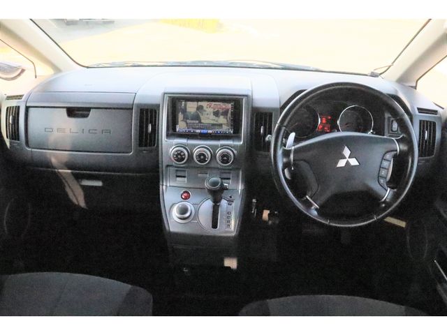 Mitsubishi DELICA D5 2007-11 18152-10