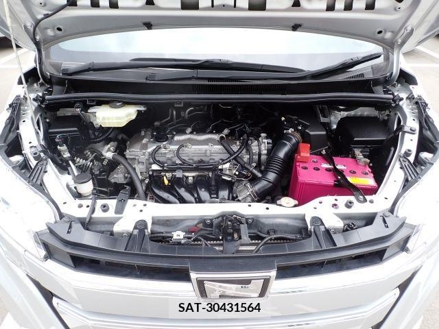 Toyota NOAH 2018-05 347769-18