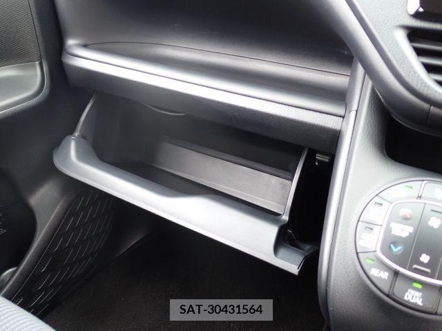 Toyota NOAH 2018-05 347769-23