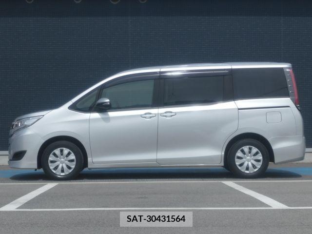 Toyota NOAH 2018-05 347769-19