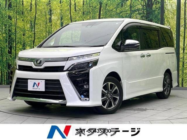 Toyota VOXY 2018-03 370324-0