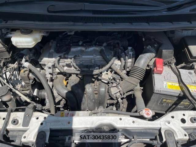 Toyota VOXY 2018-03 370324-19