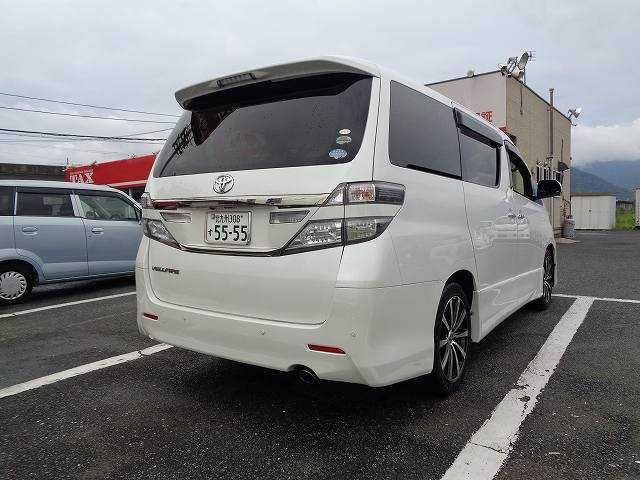 Toyota VELLFIRE 2011-12 20746-2