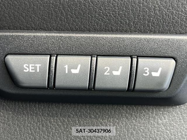 Lexus NX 2014-11 388141-14