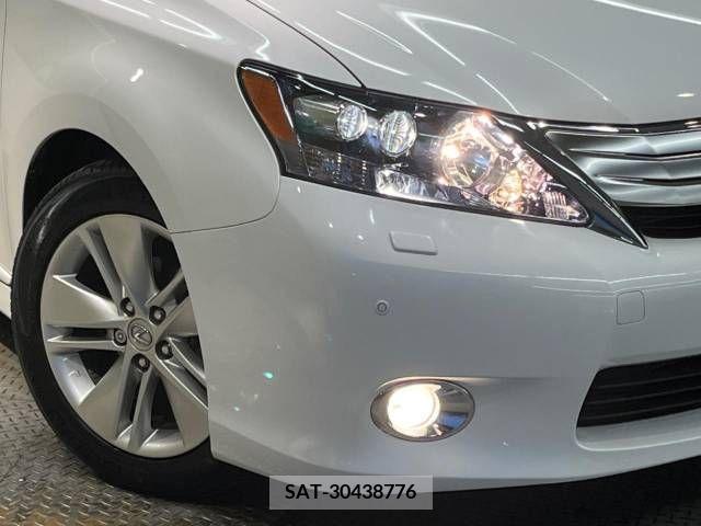 Lexus HS 2012-02 229128-12