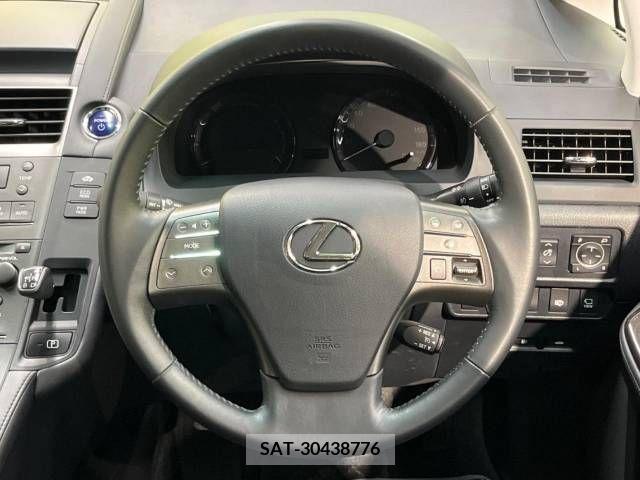 Lexus HS 2012-02 229128-11