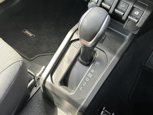 Suzuki JIMNY 2021-09 24359-14