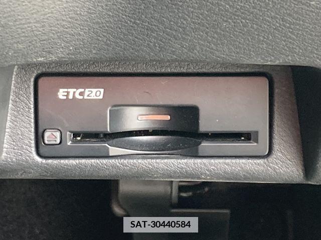Nissan SKYLINE 2019-10 378814-17