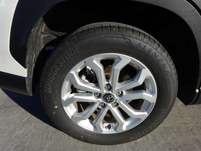 Toyota COROLLA CROSS 2023-04 192057-13