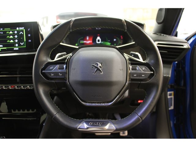 Peugeot 2008 2020-09 12781-12