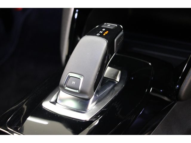 Peugeot 2008 2020-09 12781-4