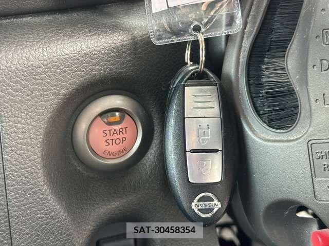 Nissan CUBE 2011-08 326895-15