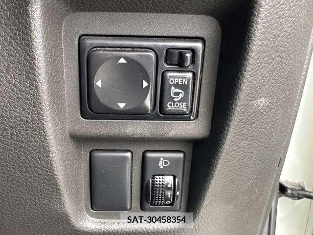 Nissan CUBE 2011-08 326895-13