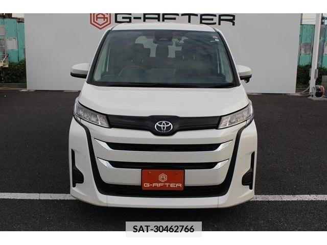 Toyota NOAH 2023-04 351919-7