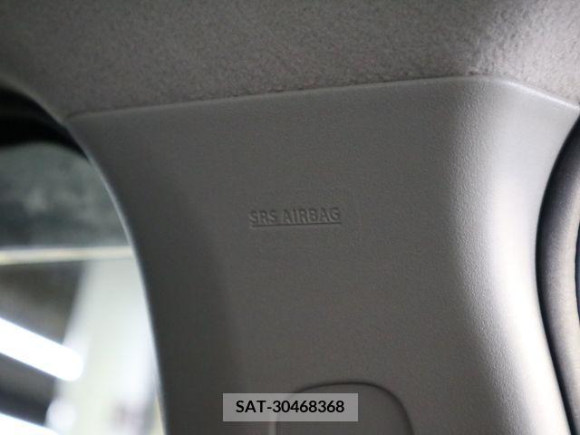 Suzuki SWIFT 2022-11 369058-27