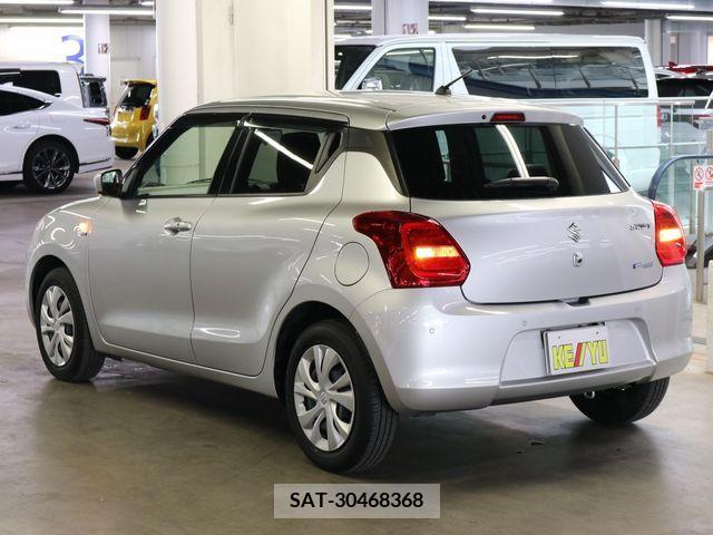 Suzuki SWIFT 2022-11 369058-6