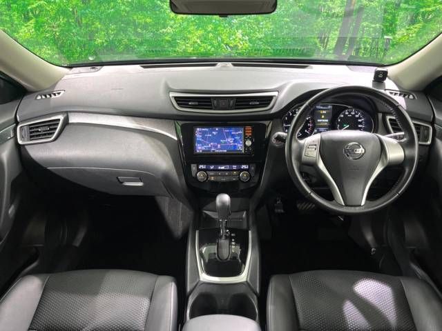Nissan X-TRAIL 2015-04 24721-1
