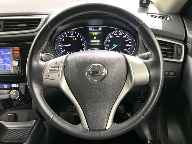 Nissan X-TRAIL 2015-04 24721-11