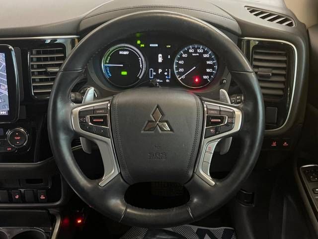 Mitsubishi OUTLANDER PHEV 2018-06 186628-12