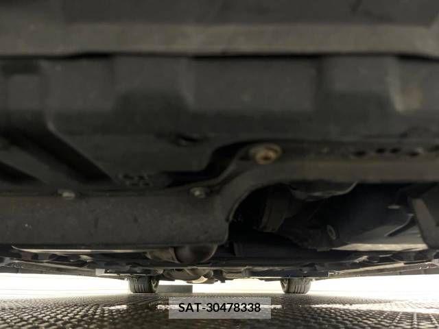 Toyota VELLFIRE 2017-07 369681-19