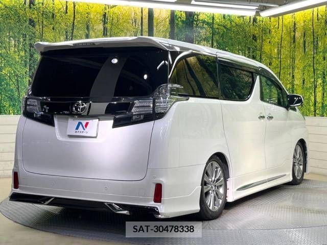 Toyota VELLFIRE 2017-07 369681-17