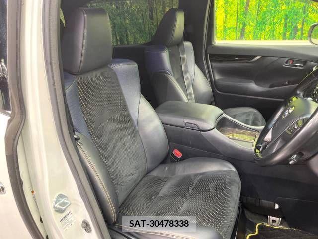 Toyota VELLFIRE 2017-07 369681-8