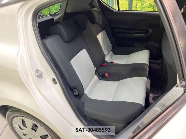Toyota AQUA 2014-06 351218-9