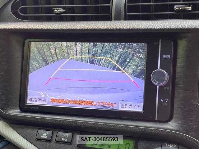 Toyota AQUA 2014-06 351218-3