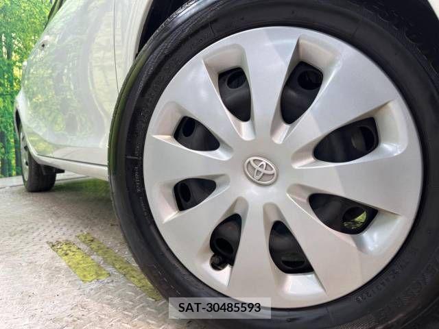 Toyota AQUA 2014-06 351218-13
