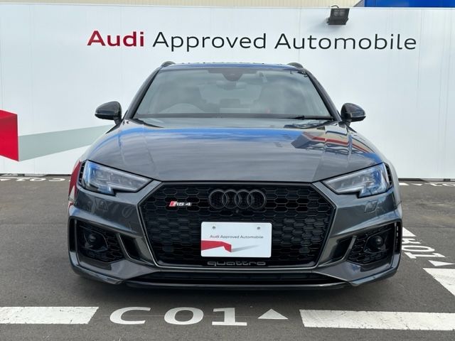 Audi RS4 2019-09 3072-3